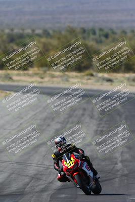 media/Apr-06-2024-CVMA (Sat) [[e845d64083]]/Race 13 Amateur Supersport Open (Holeshot Race)/